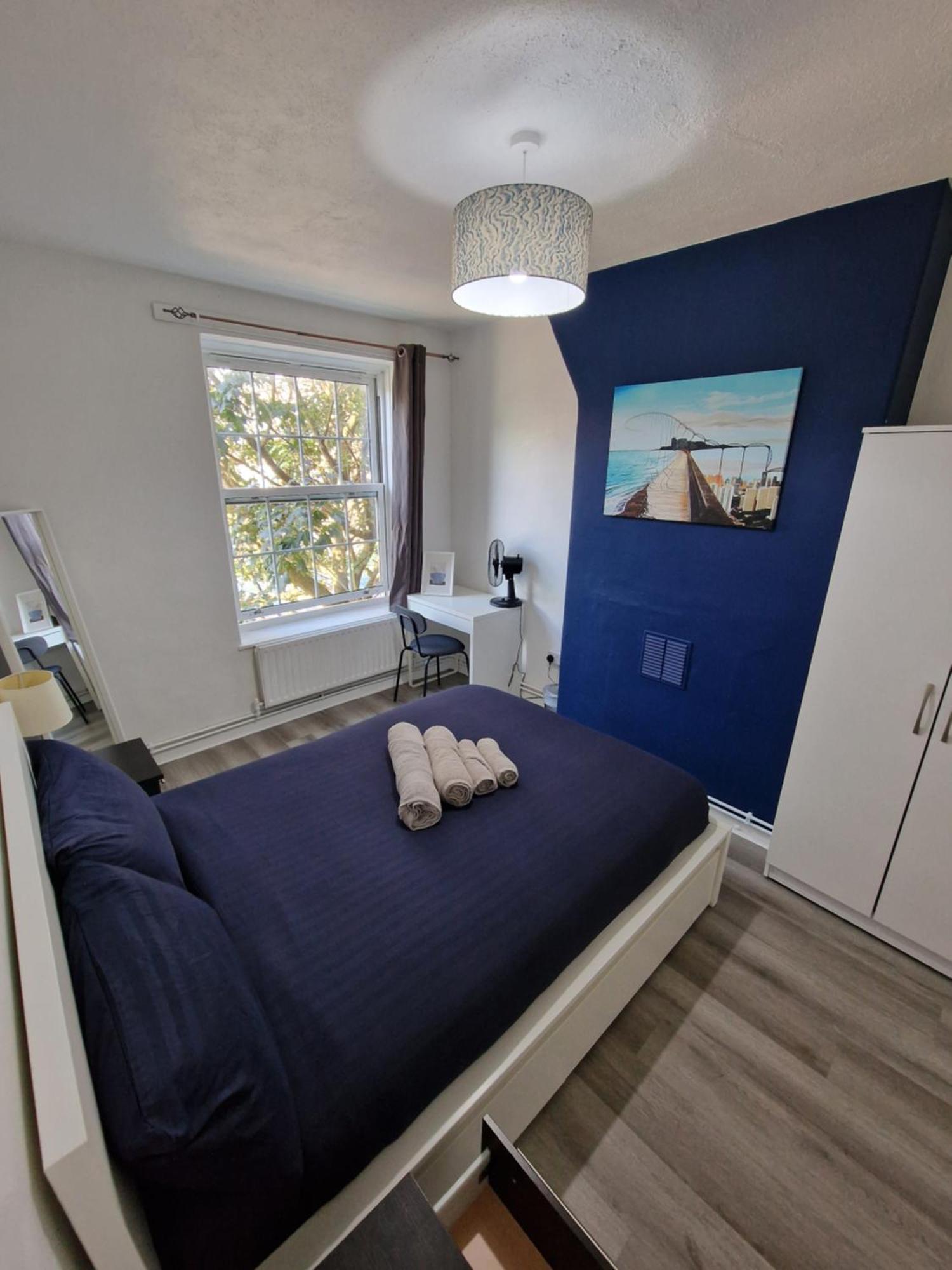 Comfortable 2 Bedrooms Flat In Oval Central Londra Exterior foto