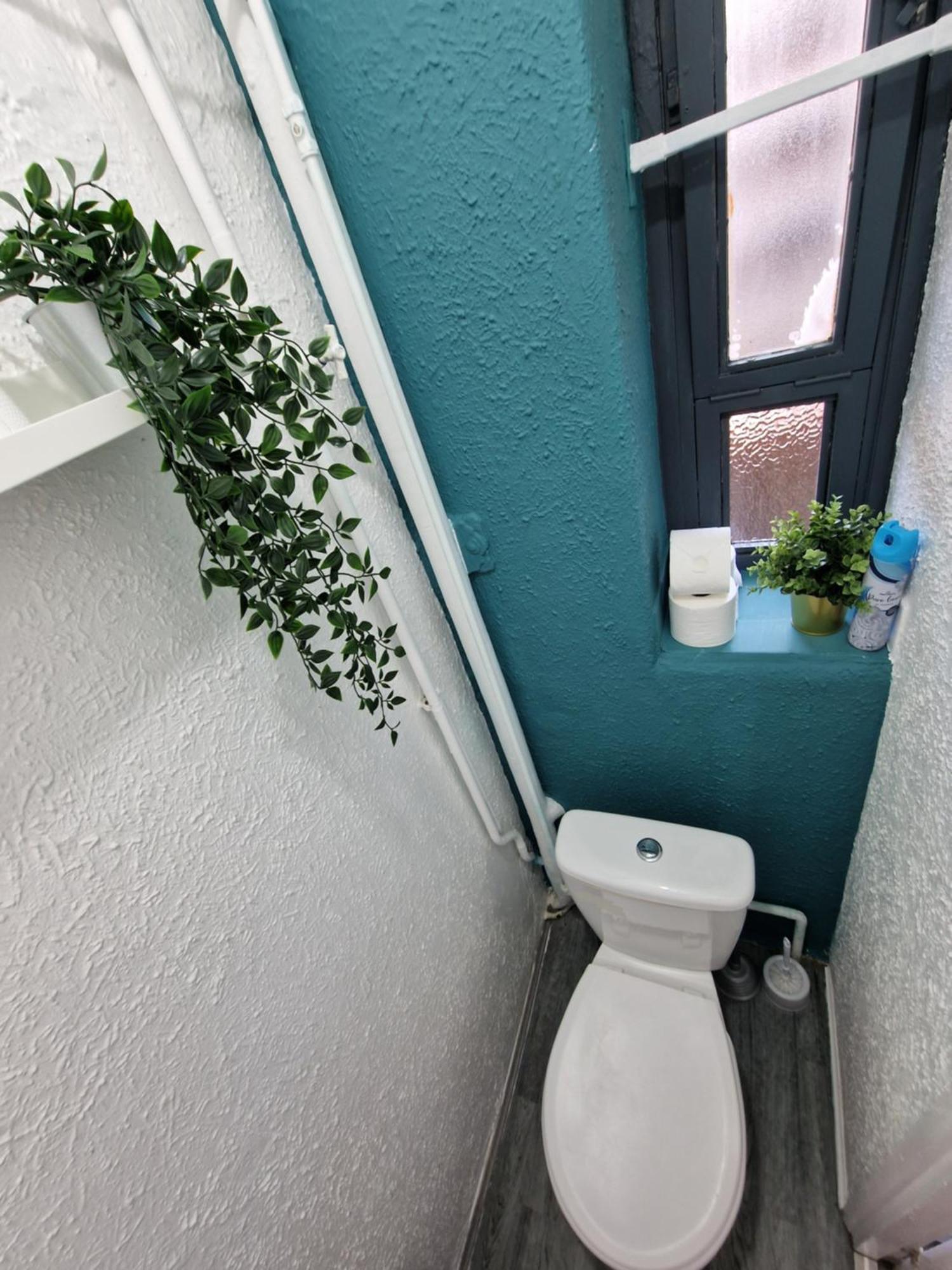 Comfortable 2 Bedrooms Flat In Oval Central Londra Exterior foto